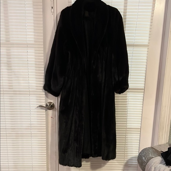 blaustein Other - Luxurious Black Velvet Robe with Full Sleeves